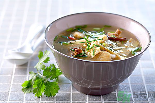 春天吃什么食物排肝毒？排肝毒吃什么最好？