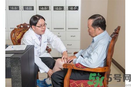 膝蓋痛怎么辦？膝蓋痛如何治療好？