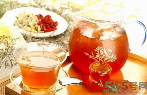春天喝菊花茶好嗎？女性春天喝什么茶最好？