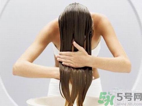 頭發(fā)分叉怎么辦？頭發(fā)油怎么辦？