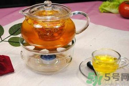 枸杞泡水有什么害處？枸杞泡水喝有什么好處？