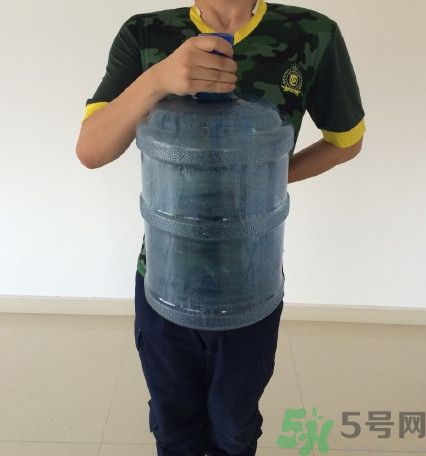 a4腰也叫水桶腰是什么意思？a4腰也叫水桶腰圖片？ 