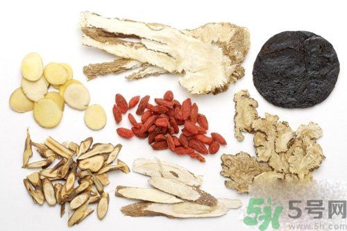月經(jīng)量少怎么調(diào)理？月經(jīng)量少是什么原因？