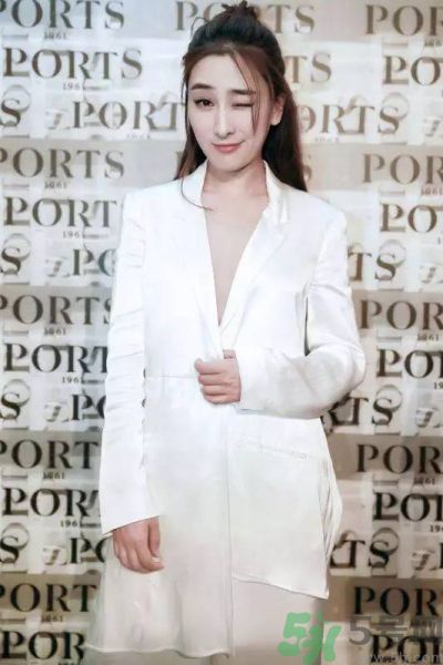 明星花式丸子頭引潮流 波叔這么萌你不愛嗎？
