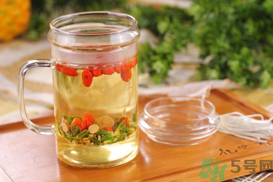 眼睛干澀怎么辦？眼睛干澀吃什么好？