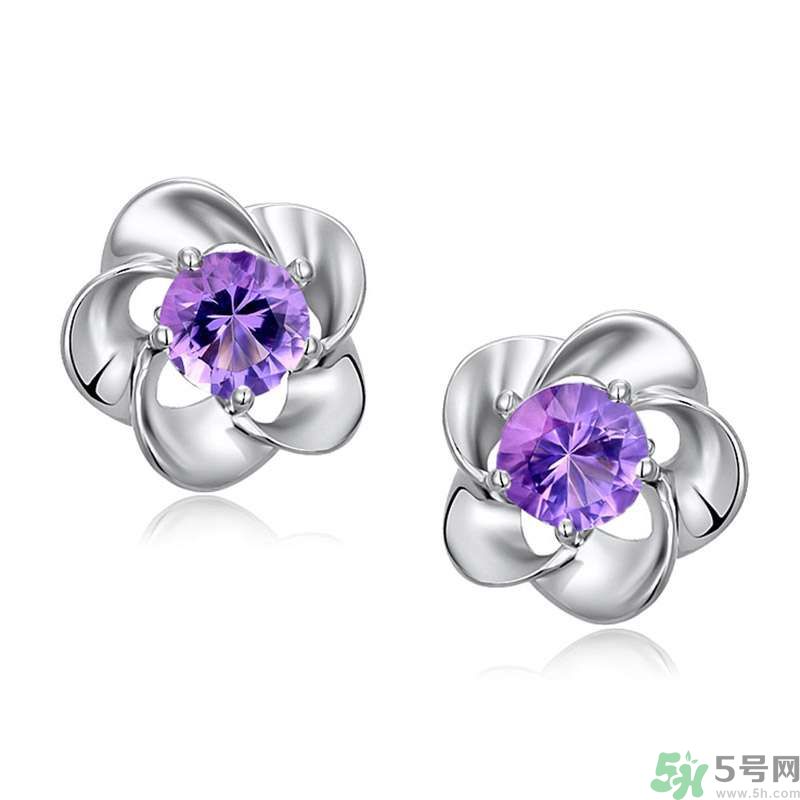 耳環(huán)適合臉型氣質(zhì)最重要？不同臉型適合什么耳環(huán)？
