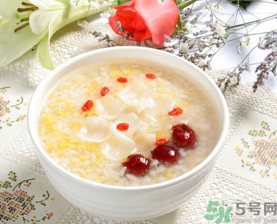 貧血吃什么補(bǔ)血？貧血吃阿膠好嗎？