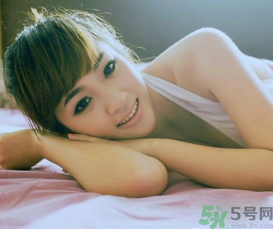 來(lái)月經(jīng)乳房脹痛怎么辦？來(lái)月經(jīng)乳房脹痛是什么原因？