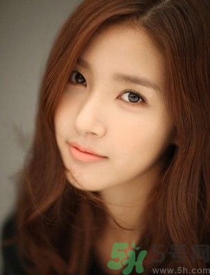 女生手腳冰涼是什么原因？手腳冰涼怎么調(diào)理？