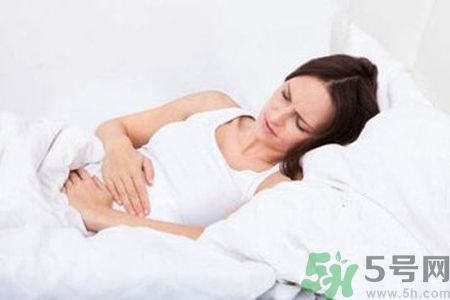 月經(jīng)顏色發(fā)黑是怎么回事？月經(jīng)顏色發(fā)黑怎么辦？