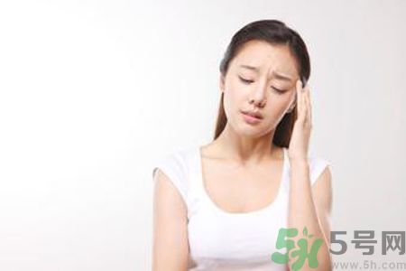 月經(jīng)顏色發(fā)黑是怎么回事？月經(jīng)顏色發(fā)黑怎么辦？