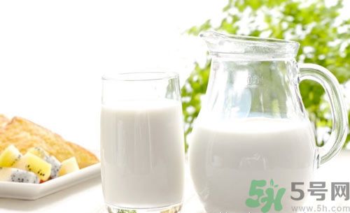 膽固醇高可以吃花生嗎？膽固醇高可以喝牛奶嗎？