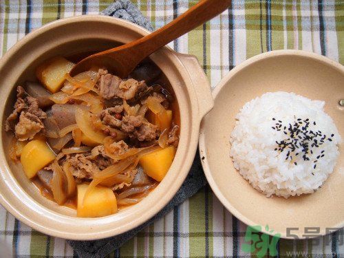 土豆絲和土豆片哪個(gè)更好吃？土豆片可以炒什么？