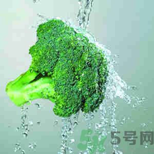 西藍(lán)花怎么才能洗干凈？西藍(lán)花要怎么切？