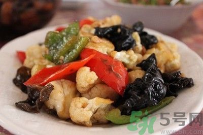 黑木耳怎么做好吃？黑木耳的家常做法？