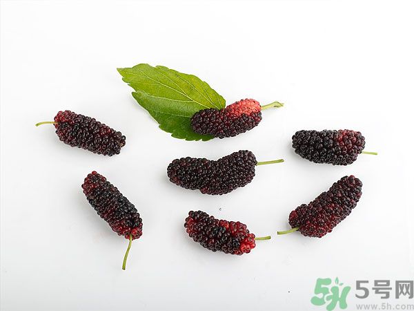 哺乳期能不能吃桑葚？桑葚產(chǎn)婦能吃嗎？