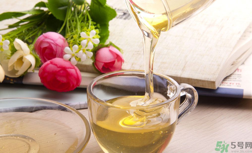 胃潰瘍可以喝蜂蜜嗎？服用蜂蜜要注意什么？