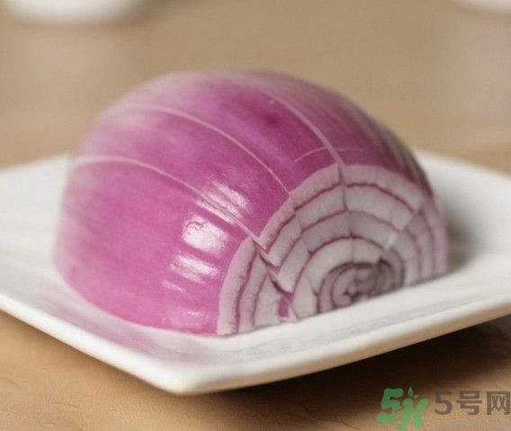洋蔥可以和魚一起吃嗎？洋蔥不可以和什么一起吃？