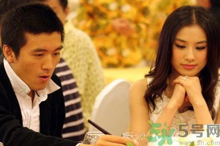 黃圣依和楊子離婚了嗎？黃圣依和楊子什么關(guān)系？