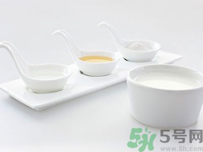 牛奶和酸奶哪個(gè)更加健康？牛奶和酸奶哪個(gè)更好？