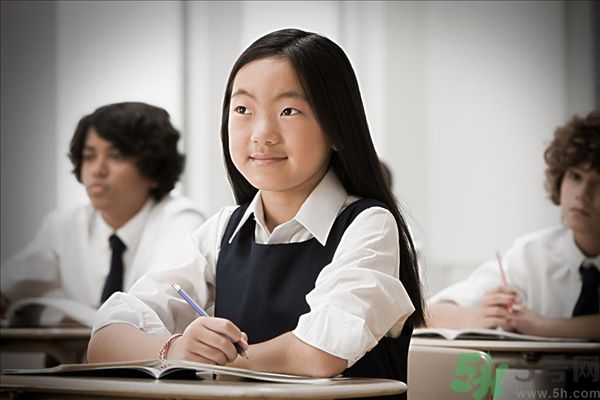 高中生上課容易走神怎么辦？高中生上課如何提高注意力？