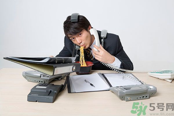 滿漢宴方便面煮著吃泡著吃哪個好？