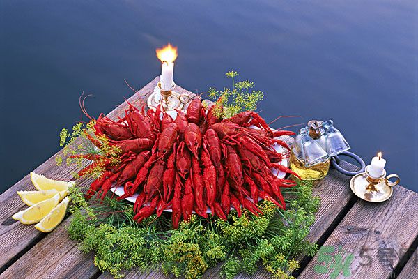 油燜大蝦為什么肉散了？油燜大蝦怎么做肉不散？