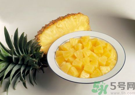 晚上9點(diǎn)可以吃菠蘿嗎？晚上吃芒果好嗎？