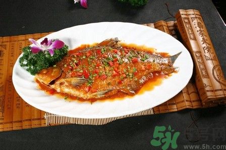 武昌魚是鳊魚嗎？武昌魚和鳊魚區(qū)別哪個好吃？