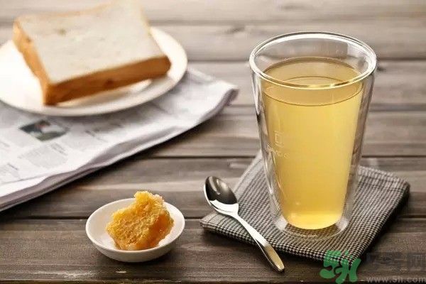 早上空腹喝蜂蜜水好嗎？可以空腹喝蜂蜜水嗎？