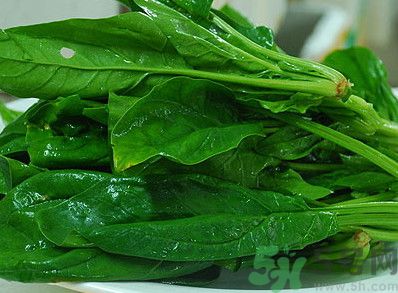菠菜和豆腐能一起吃嗎？菠菜和豆腐一起吃會得腎結(jié)石嗎？