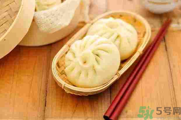 早餐吃面還是包子比較好？早餐吃包子和面健康嗎？