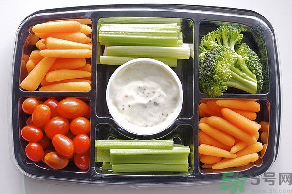 用左手吃飯可以控制食量嗎？可以達(dá)到減肥的效果嗎?