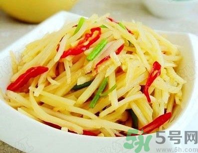 土豆皮變綠還可以吃？土豆發(fā)青吃了會(huì)中毒嗎？