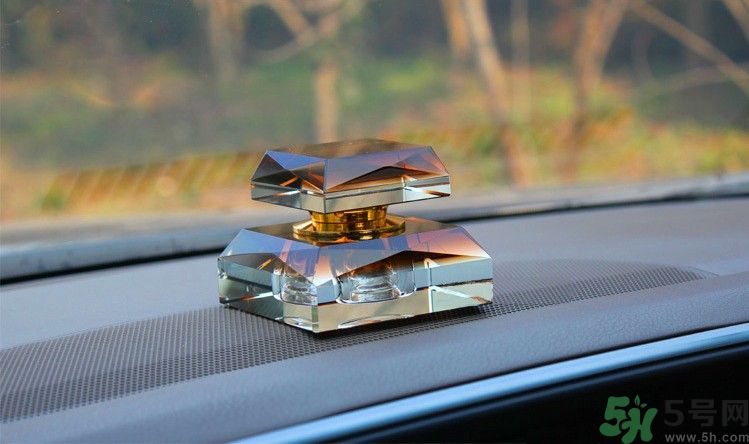 車載香水有毒嗎？如何挑選健康的車載香水？