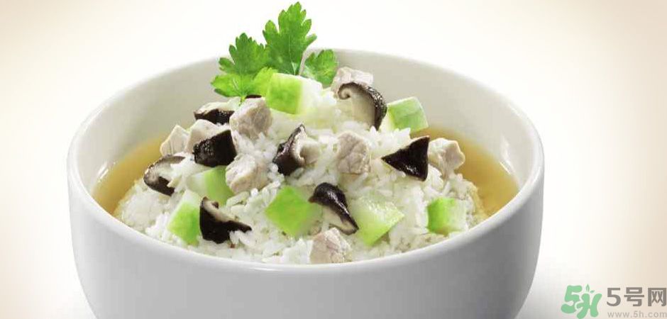 吃湯泡飯傷胃嗎？湯泡飯有什么危害？