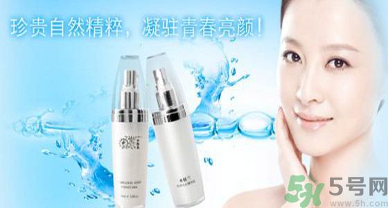 自然泉花語(yǔ)水妍保濕精華乳怎么樣？