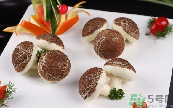 蘑菇能生吃嗎？蘑菇生吃會(huì)中毒嗎？