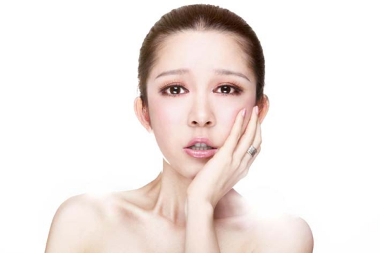蘭薇兒水漾CC霜怎么樣？蘭薇兒水漾CC霜好用嗎？