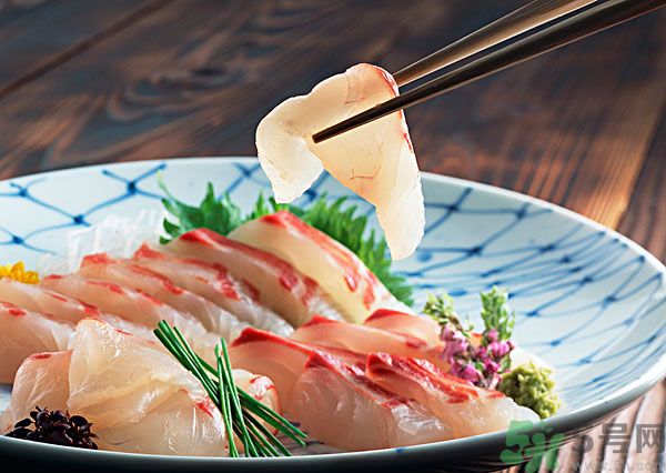 生魚片的做法是什么？如何自制生魚片？