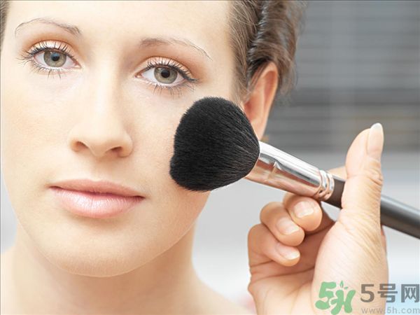 化妝刷如何使用效果好？化妝刷該怎么保養(yǎng)？