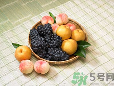 桃子和梨子能一起吃嗎？桃子和梨子一起吃好嗎？