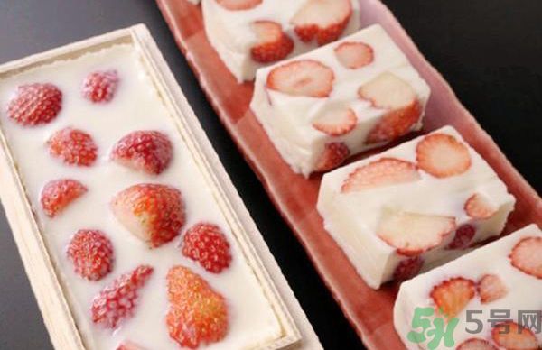什么是草莓牛奶羊羹？草莓牛奶羊羹怎么做？