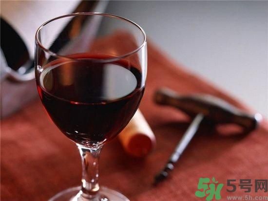 喝紅酒可以美容嗎？喝紅酒有什么好處？