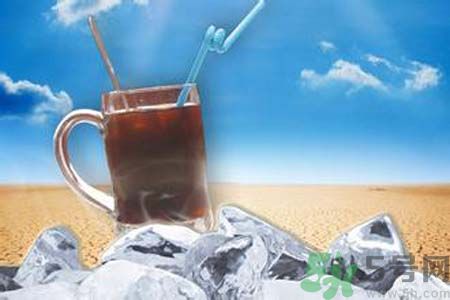 喝完酸梅湯后可以喝牛奶嗎？酸梅湯可以喝牛奶一起喝嗎？