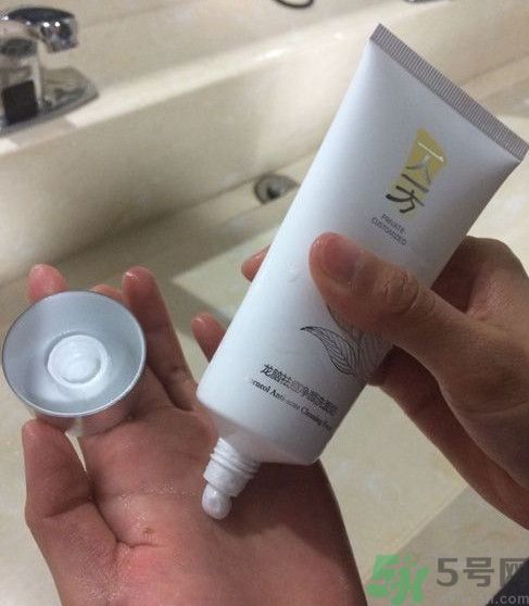 一人一方龍腦祛痘凈顏洗面奶怎么樣？好用嗎？