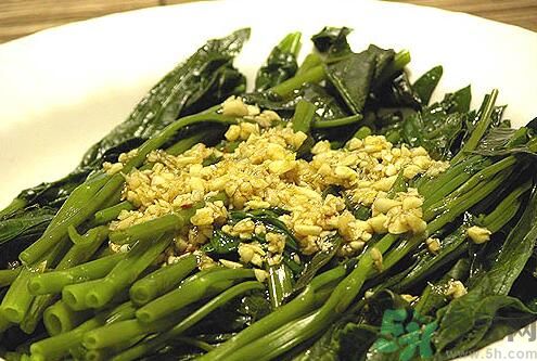 炒空心菜發(fā)黑怎么辦？空心菜怎么炒不發(fā)黑？