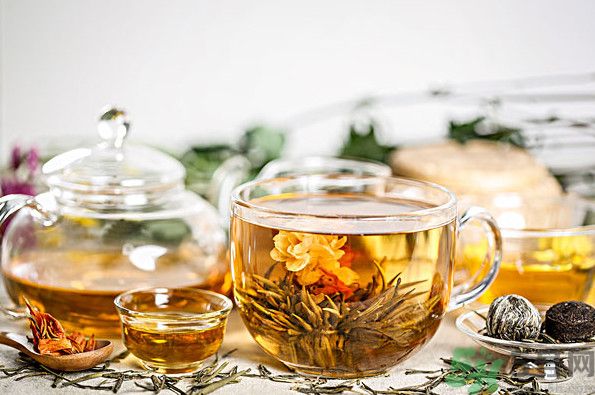 茉莉花綠茶加苦瓜能減肥嗎？茉莉花和苦瓜泡水喝嗎？