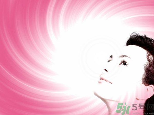 暗沉油性皮膚用什么護(hù)膚品？油性皮膚暗沉怎么護(hù)理？