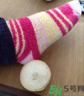 發(fā)燒可以吃洋蔥嗎？發(fā)燒能吃洋蔥嗎？